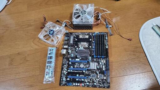 core i7　メモリ12GB　マザーボード　CPUクーラー