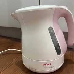 【お渡し決まりました】お値下げしました♡T-fal ピンク×ホワイト🩷　電気ポットの画像