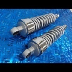GB350純正リアショック　美品　の画像