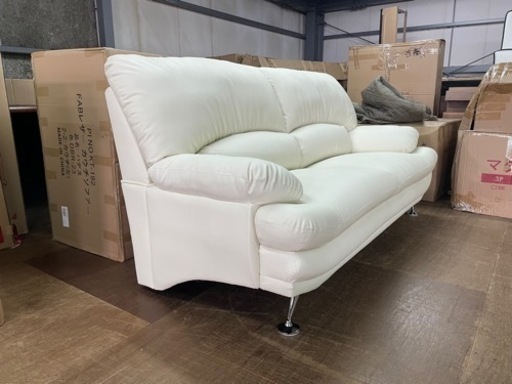 未使用品　訳あり品　未使用品3人用ソファー　アイボリー色　合成皮革　背もたれ脱着式　