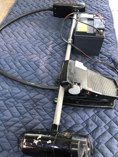 ☆彡ボート用電動船外機!!モーターガイド　SF300 ステルス300　12V　37ポンド　5段変速モデル　動作確認済み!!調子良いです