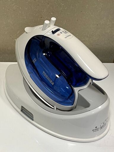 【決まりました26】東芝コードレスアイロン（アイロン台付き）