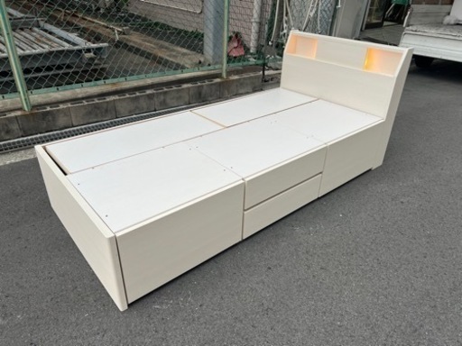 決まりました?ニトリシングルベッドフレーム㊗️マットレス付き?配達設置可能
