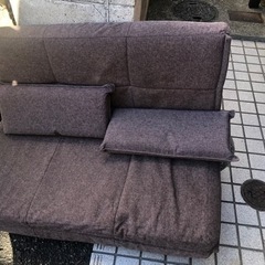 ソファーベッドあげます