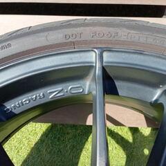 OZレーシング ウルトラレッジェーラ 215/35R18 7J +42の画像