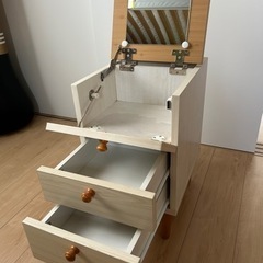 ドレッサーの画像