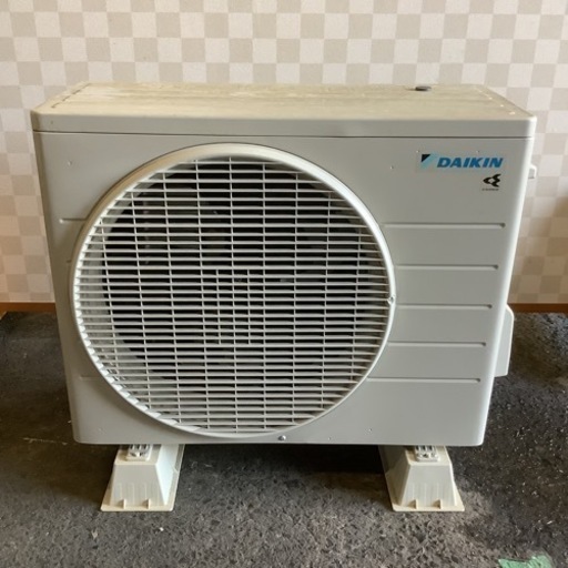 ルームエアコン　ダイキン　2022年製　AN22ZESK−W 6畳用
