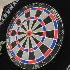 【ジモティ来店特価！！】DYNASTY　ダーツボード　スタンド付...
