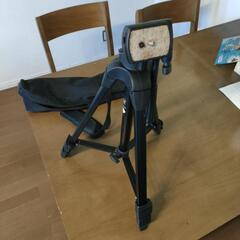 カメラ三脚