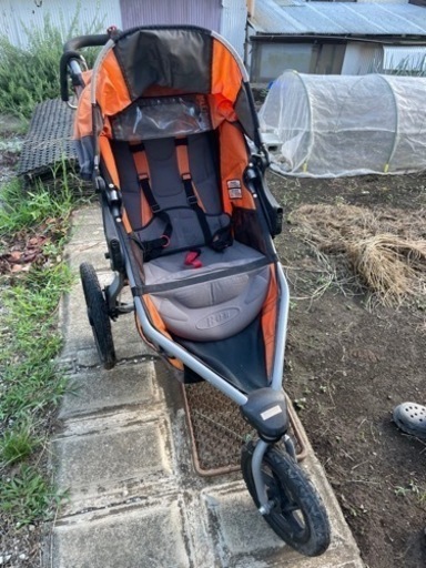 ランニングベビーカー　BOB