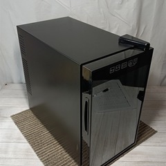 F560【ワインセラー】SIS ８本収納