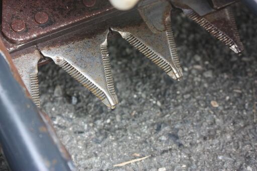 SOLD OUT】イセキ コンバイン 3条刈 HFC330 30馬力 自動水平 ズーム