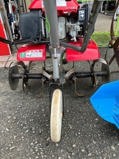 Honda?“タテ型”のコンパクト設計?耕運機8584