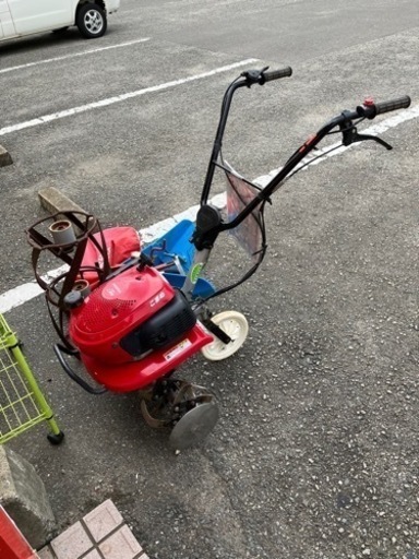 Honda?“タテ型”のコンパクト設計?耕運機8584