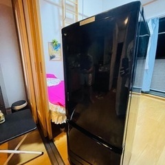 年製2019の冷蔵庫