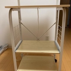 【決まりました】レンジ台　美品の画像
