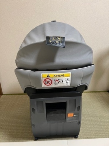 combi チャイルドシート