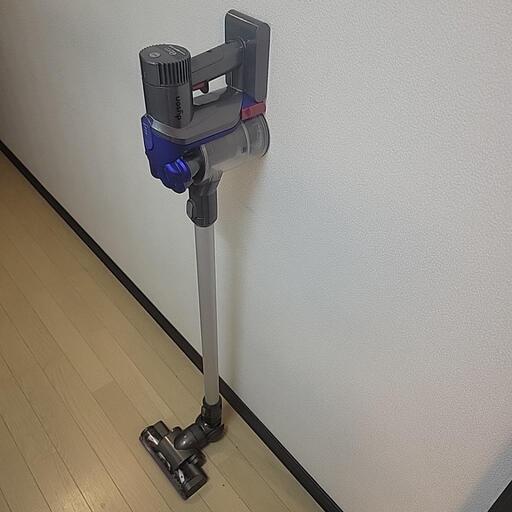 dyson　コードレス掃除機　DC35