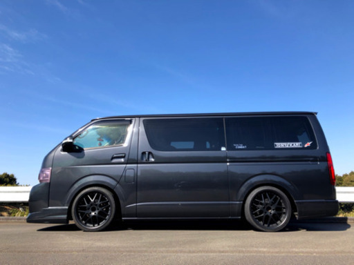 200系ハイエース　20 インチ　8J ＋38