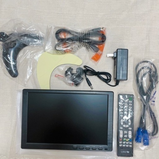 新品未使用⭐！！値下げ！！10.1インチモニター 液晶画面HDMI/VGA/USB 機能付き ディスプレイ (1280*800) IPS ディスプレイ 多言語 OSDメニュー 超薄型デザインVESA75 IPSディスプレイ技術