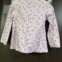 花柄上下セットパジャマ　パープル　130cmの画像