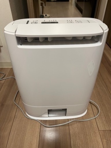 【売ります】2021年製Panasonic(パナソニック)除湿機8,000円