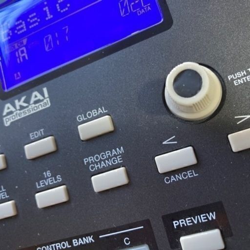 AKAI MPD32 midi パッド　DTM用