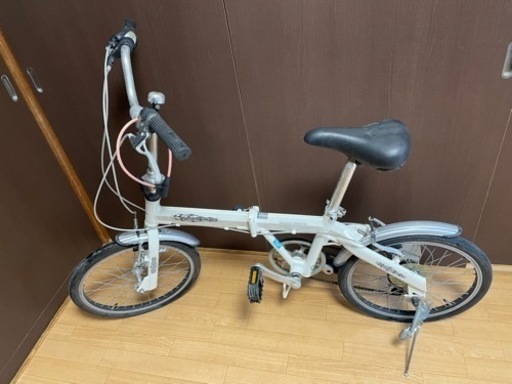 カリブー折りたたみ自転車　20インチ　切り替え付き　アルミフレーム　ホワイト