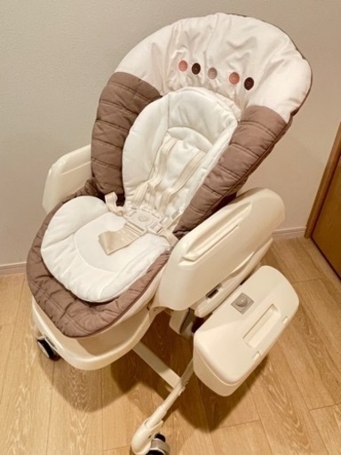 取引中！値下げ！コンビ　電動ネムリラ