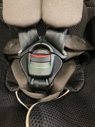エールべべ　クルット4iグランス　チャイルドシート