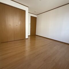保証会社費用（初回のみ家主様負担）初期費用相談くださいませ！敷金・礼金・仲介手数料ありません！ジモティのみフリーレント1ヶ月。メゾネットタイプの２DK物件！駐車場2台付き（車種による）！家賃５５,０００円。管理費３，０００円すぐ引っ越しできます！オール洋室物件！戸建て感覚【サン・ドミール久須志】 - 賃貸（マンション/一戸建て）