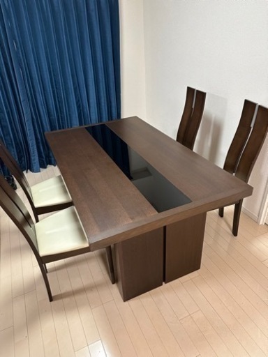 【8月29日まで】ダイニングテーブル椅子4脚付き