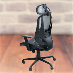 オフィスチェア　ハイバック　ワークチェア　クエト　ブラック　リユース品　在庫2脚の画像