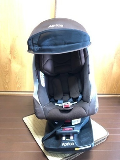 取引完了しました］チャイルドシート Aprica クルリラ 美品 三木町在住