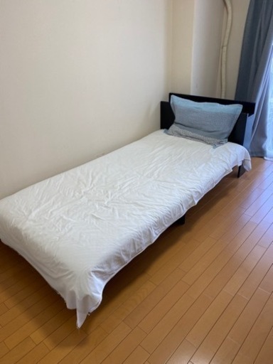 マットレス付きシングルベッド