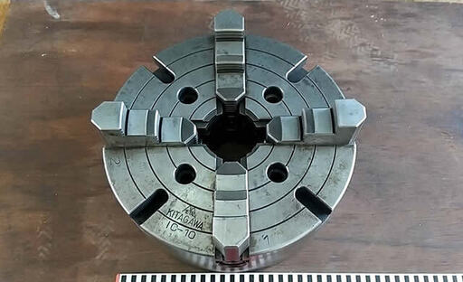 四ツ爪チャックIC-10　φ250　(908)