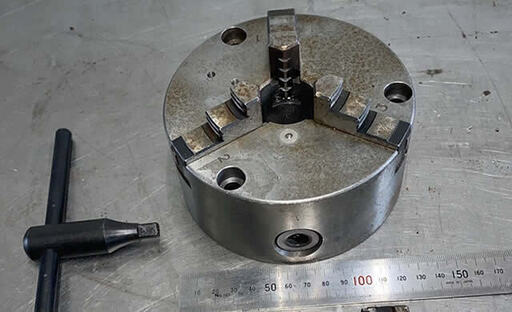 三ツ爪チャックSC-5　直径133　穴径30　(944)