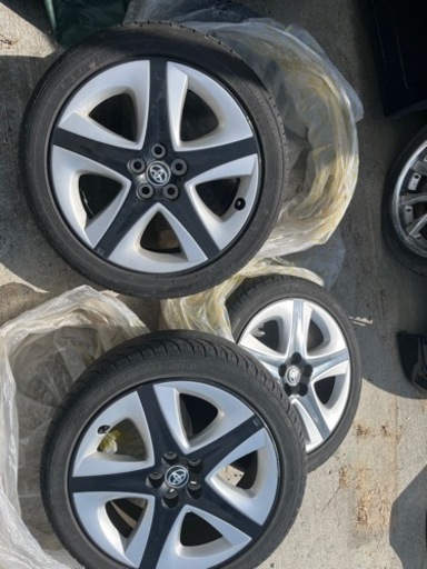 プリウス　純正ホイールお話し中