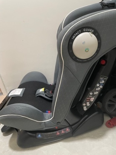 値下げましたJOIE3輪ベビーカー　PIGEON チャイルドシート8月30日まで