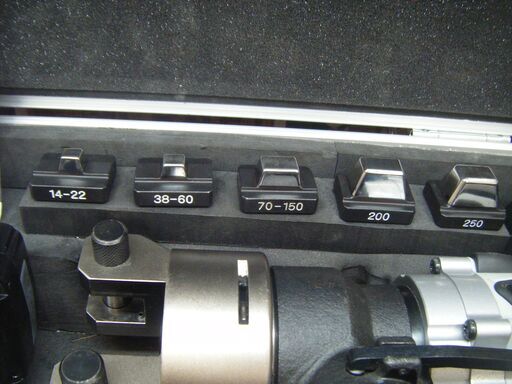 パナソニック EZ4641K-H 圧着機 中古品 14.4V 5.0Ah バッテリー×2 充電器 ダイス 【ハンズクラフト宜野湾店】