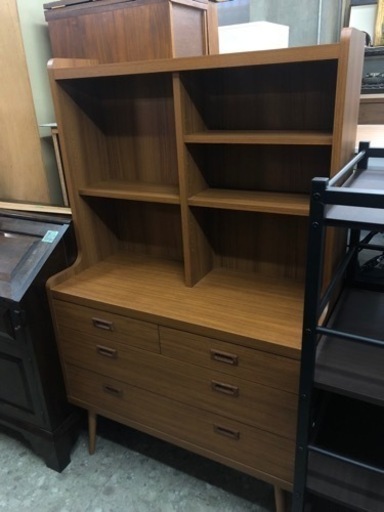 便利で素敵な収納棚