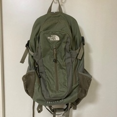 登山用リュック　バックパック　カーキ　ノースフェイス
