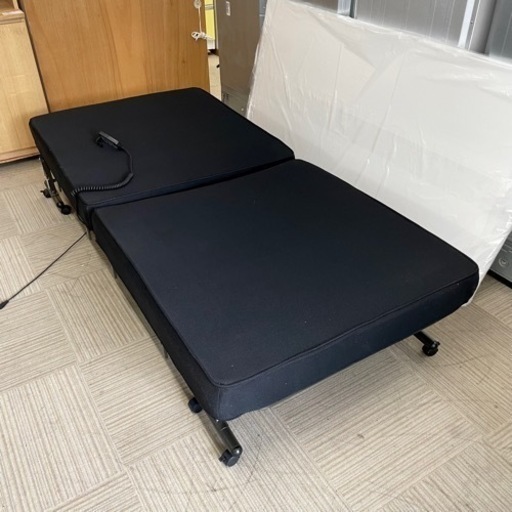 【超美品‼️】定価49,900円♪ 現行モデル ニトリ 電動シングル折りたたみベッド(セレナ3) リクライニングベッド