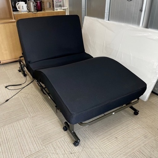 【超美品‼️】定価49,900円♪ 現行モデル ニトリ 電動シングル折りたたみベッド(セレナ3) リクライニングベッド