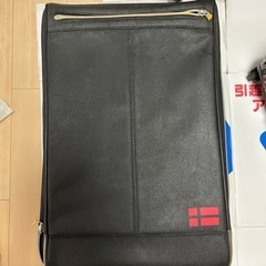 innovator スーツケース