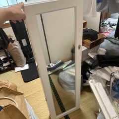 鏡付きアクセサリーラック