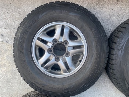 275/70r16 スタッドレス