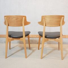 Tsukuba Sansho(筑波産商)のオーク材 ボニー Gセミアームチェア 2脚セットです。シンプルなデザインと天然木のナチュラルな質感は北欧スタイルなどにおススメのダイニングチェア♪DH313の画像