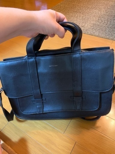 Matt and Nat ショルダーバッグ