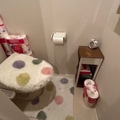 0円‼️トイレ収納✨水玉トイレカバー&マットセット